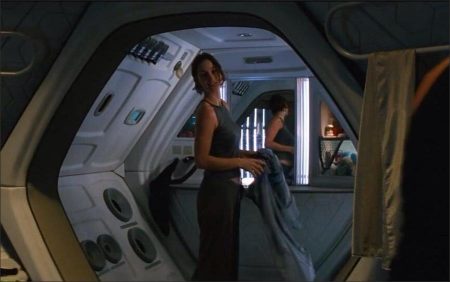 Red Planet (2000) - Carrie-Anne Moss