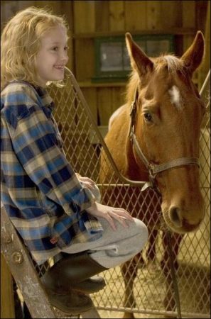 Dreamer: Inspired by a True Story (2005) - Dakota Fanning