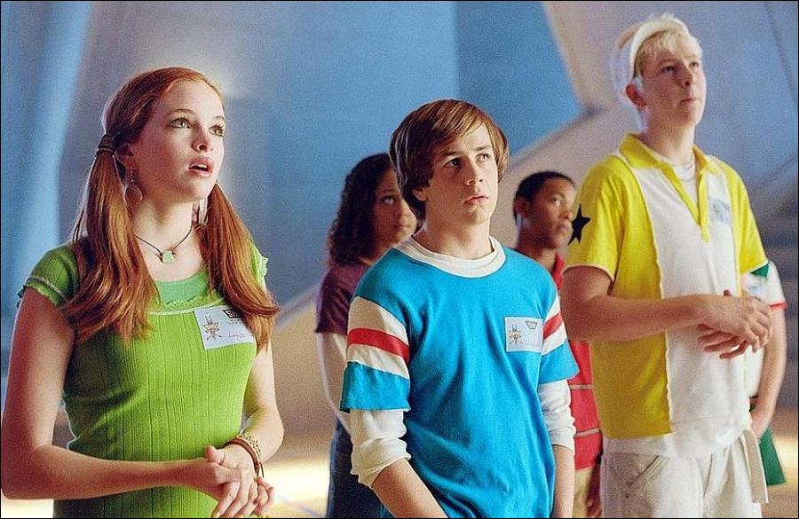 24. Sky High (2005): A sequel is needed to show how the gang turns out when they grow up.