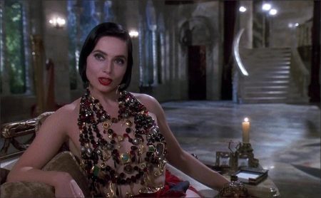 Death Becomes Her (1992) - Isebelle Rossellini