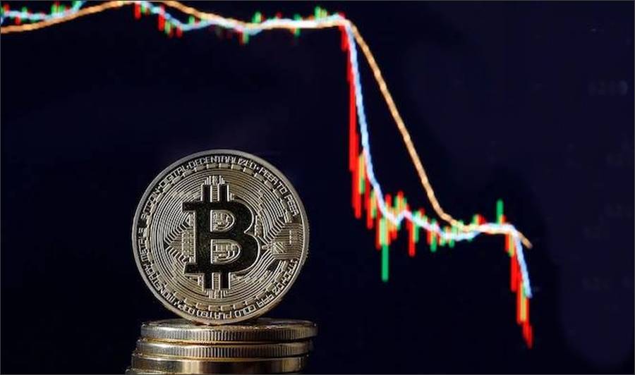 Bitcoin drops below $60k. Is this a correction?
