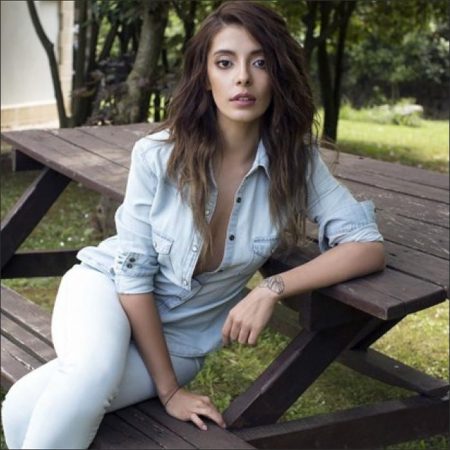 Selin Şekerci ve İzmir Çetesi