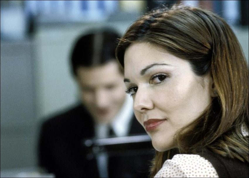 Willard'ın Fareleri - Hitchcock tarzı bir gerilim filmi - Laura Harring