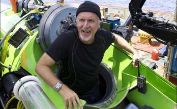 James Cameron sets submarine diving world record