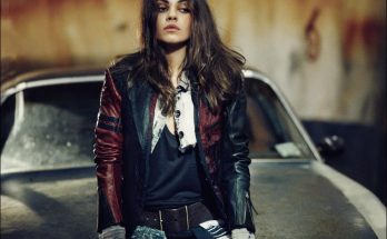 Mila Kunis is content to hang out at home