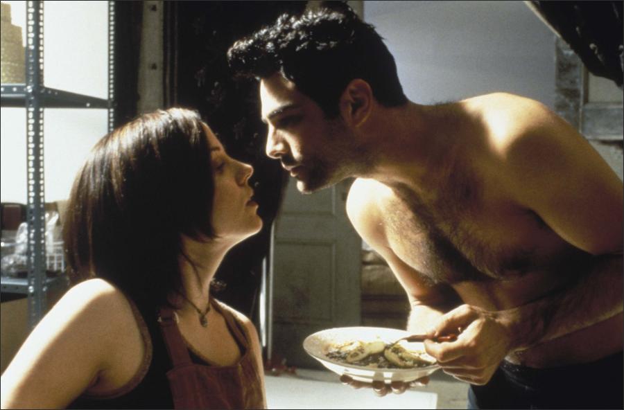 Patricia Arquette,Mary-Louise Parker in Goodbye Lover (1999)